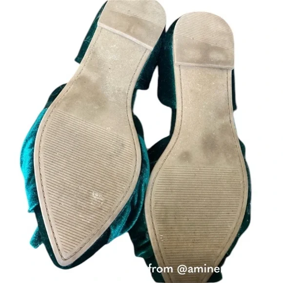 Torrid velvet green dress flats. Sz 11 top knot bow - Picture 2 of 2
